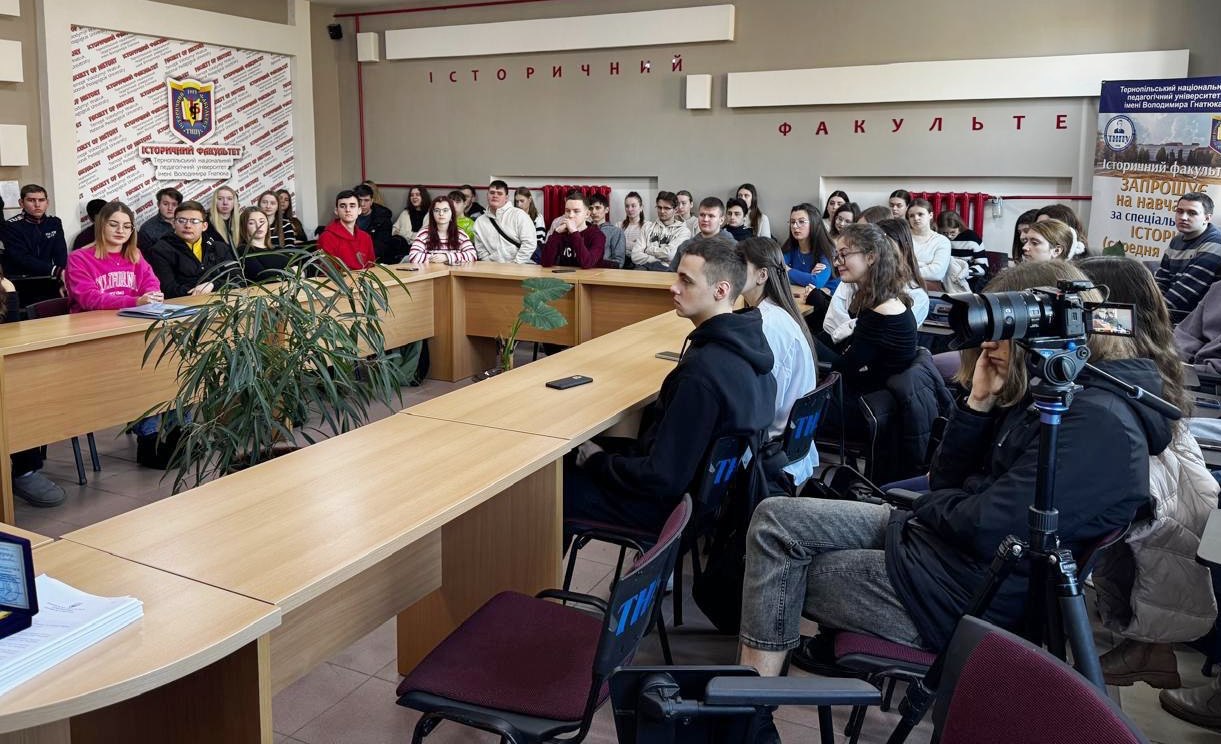 Спілкування з прогресивною молоддю відбувалося у невимушеній атмосфері