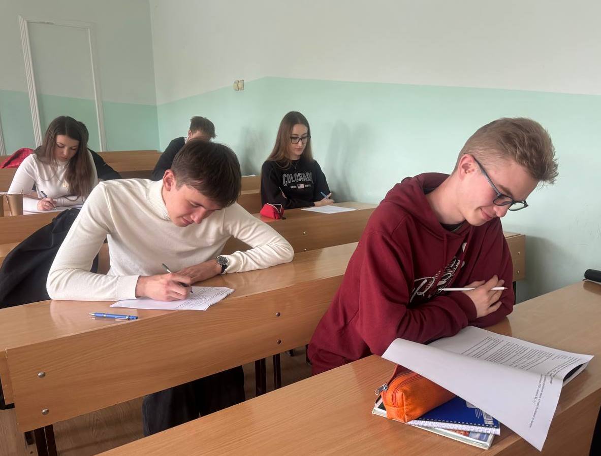 тестування з історії України.jpg