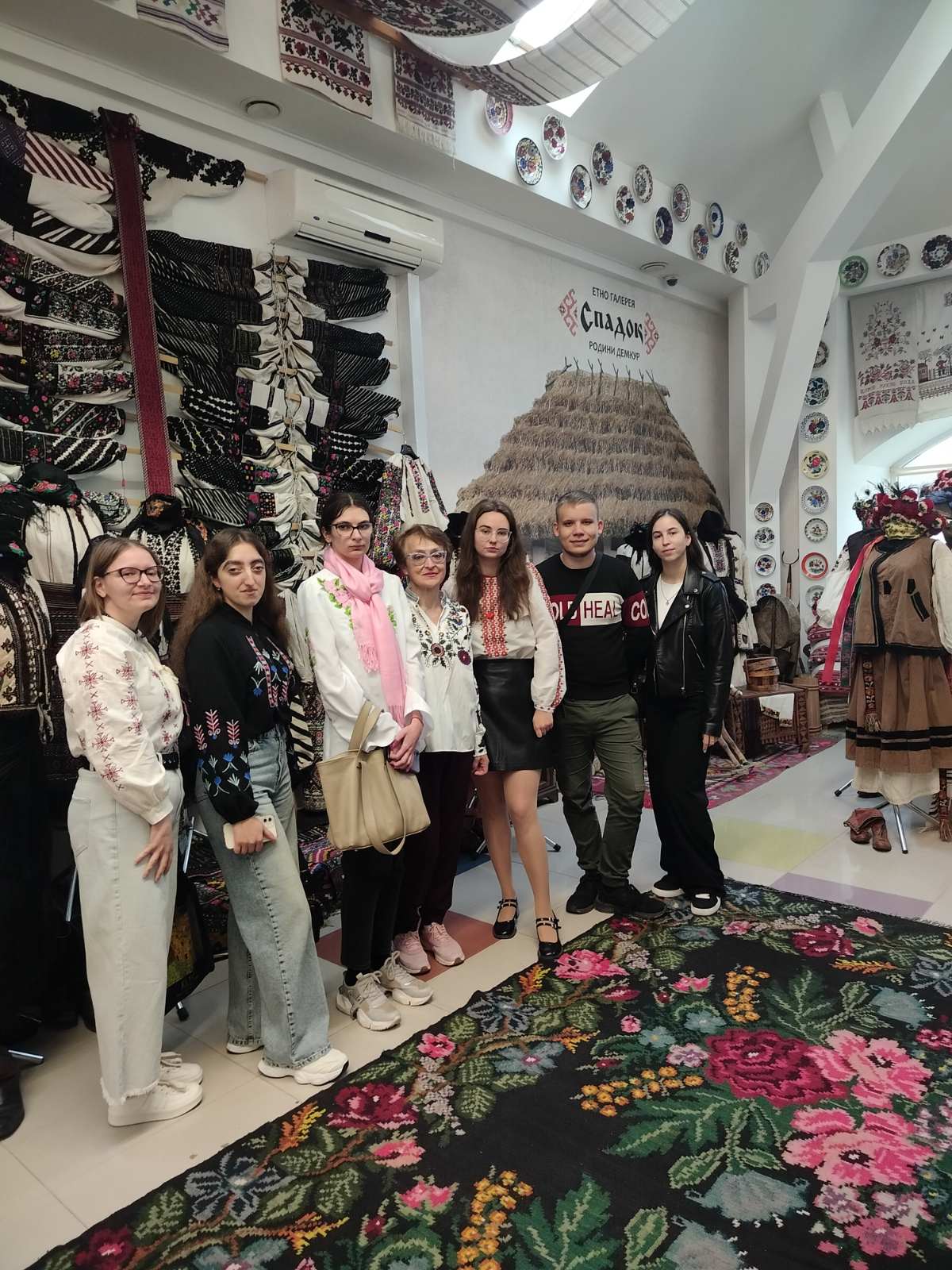 Студенти-історики відвідали етногалерею "Спадок" родини Демкур