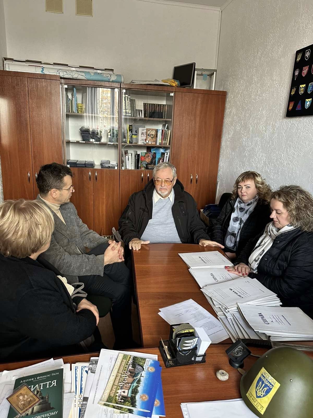 Історичний факультет ТНПУ активно розширює коло партнерів у сфері професійної підготовки майбутніх учителів історії та громадянської освіти Історичний факультет ТНПУ активно розширює коло партнерів у сфері професійної підготовки майбутніх учителів історії та громадянської освіти