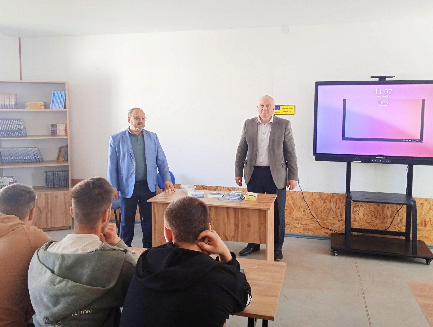  з підписання договору про співпрацю між двома закладами освіти, ключовими моментами якого є підвищення кваліфікації педагогічних працівників ліцею, проходження студентами університету 