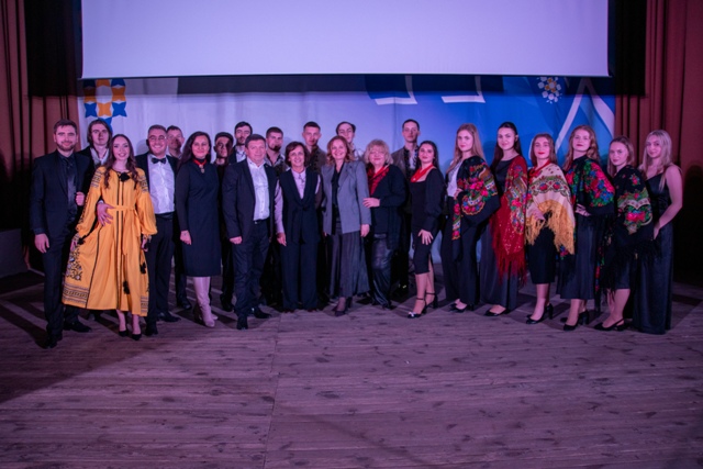 Народжені бути вільними...