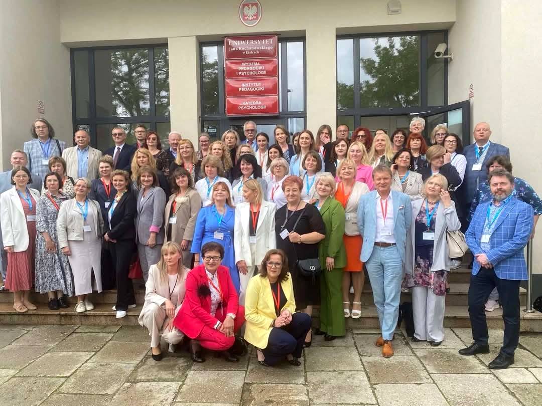  Учасники конференції, які працювали офлайн.jpg