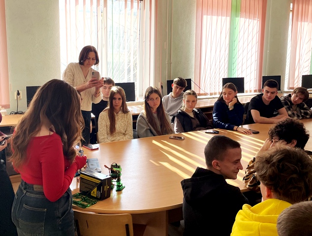 У лабораторіях факультету