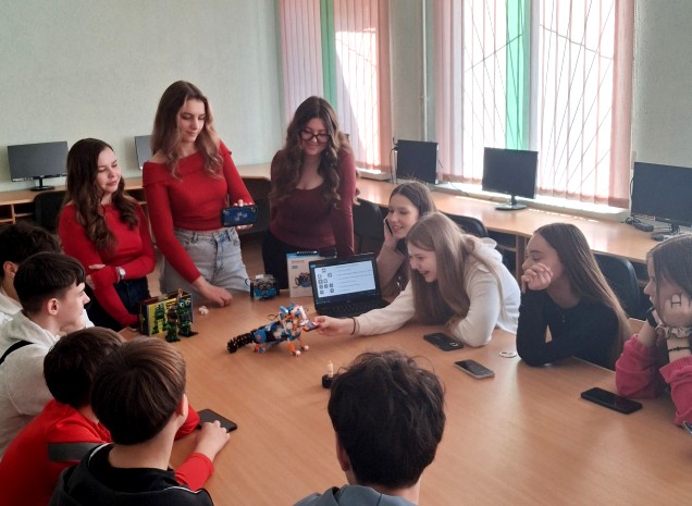 Спілкування зі студентами факультету