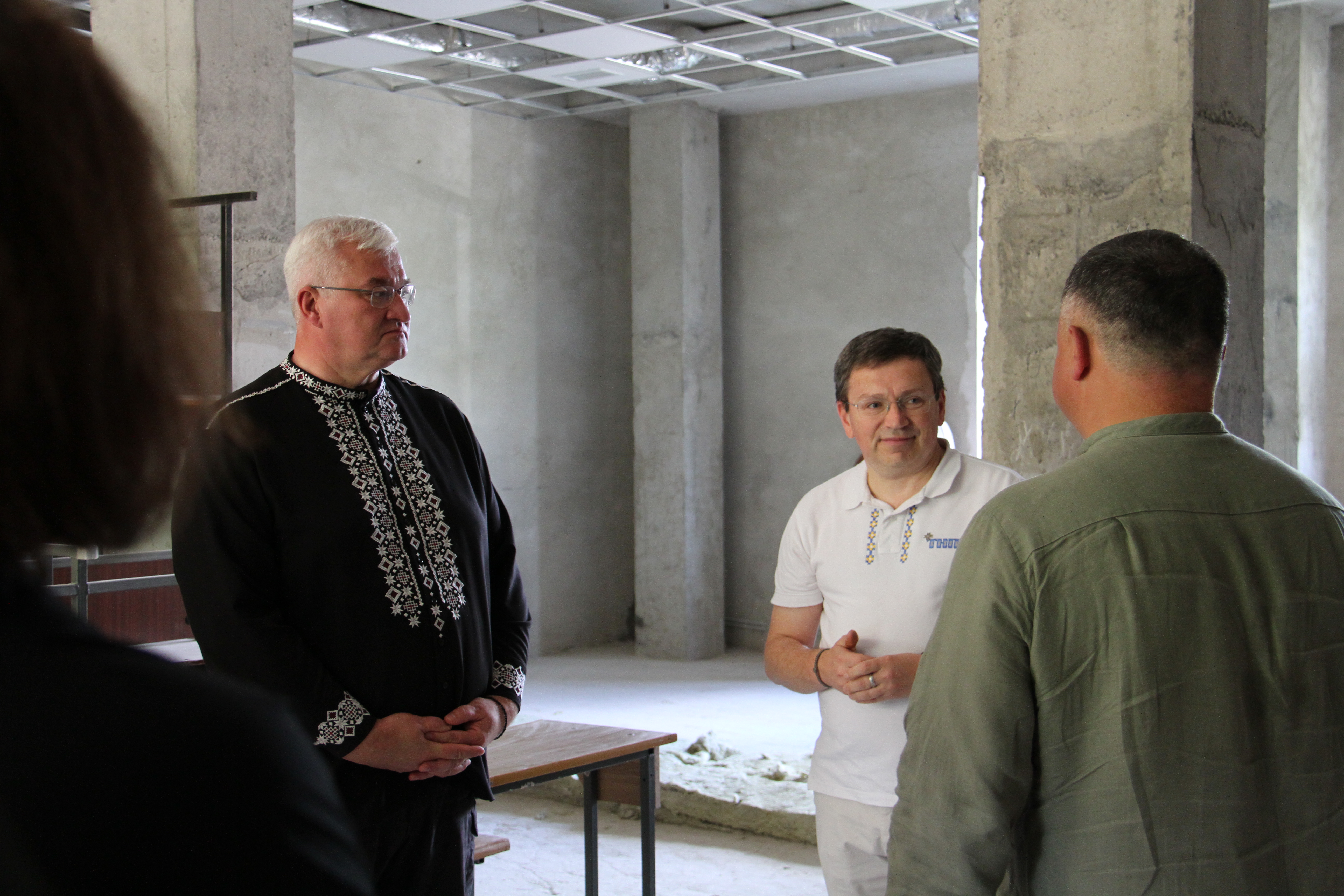 Ministr zakordonnykh sprav Andrii Sybiha, rektor TNPU Bohdan Buiak i holova Ternopilskoi OVA Taras Pastukh 1