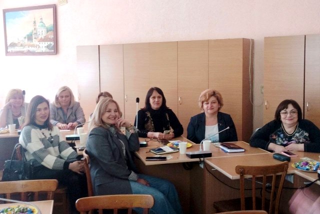 Учасники майстер-класу.jpg