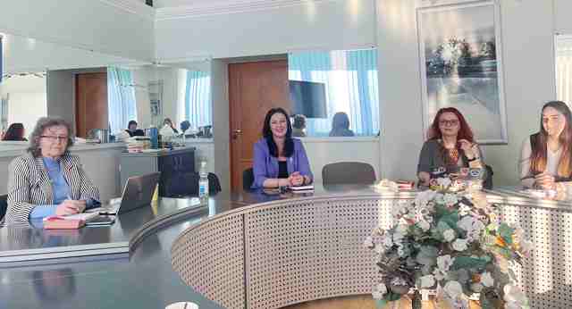  Магістрантка, зав. відділом кадрів Марія Папай аналізує кадрове забезпечення ОП