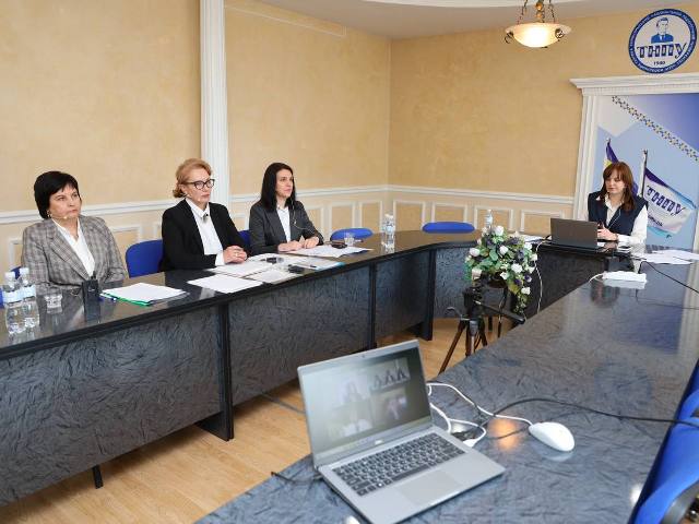  Триває засідання разової спеціалізованої вченої раді PhD 12217