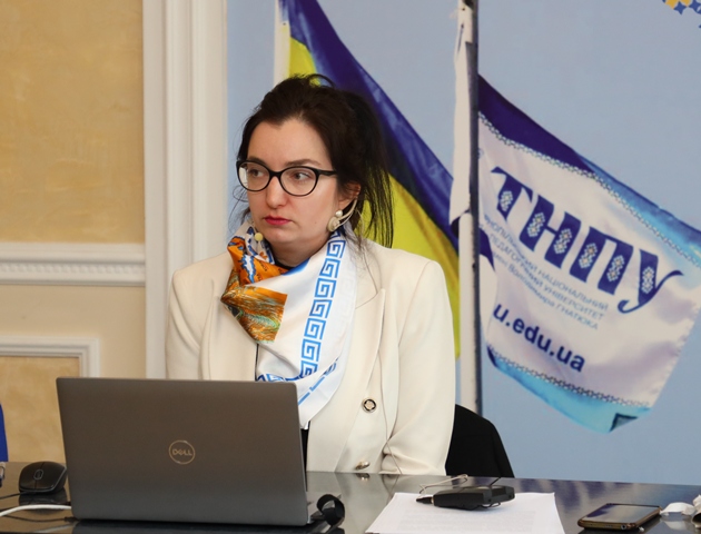  Мартинів Марія Андріївна - доктор філософії з галузі знань 03 Гуманітарні науки і мистецтво зі спеціальності 032 Історія та археологія