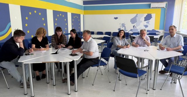 Учасники засідання Програмних рад під час обговорення змін до ОП