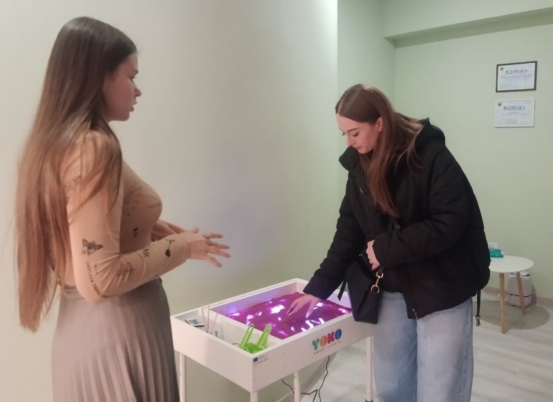  Кравченко О.В. розповідає про піскову терапію