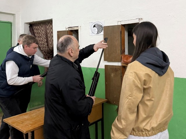 Очікування між серіями пострілів