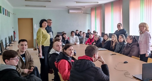 Обговорення освітніх програм