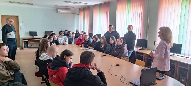 Активний діалог зі студентами