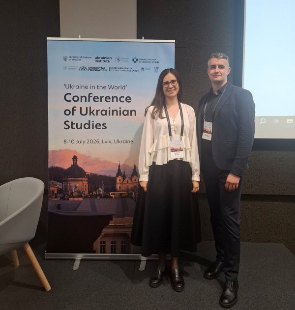 Старші наукові співробітники проєкту проєкту «Українська ідентичність у мовній практиці та літературному дискурсі» Старші наукові співробітники проєкту проєкту «Українська ідентичність у мовній практиці та літературному дискурсі»