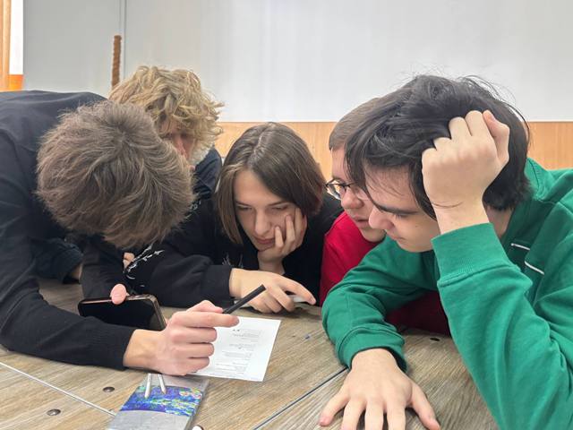  Команда на етапі 'що намалює код'