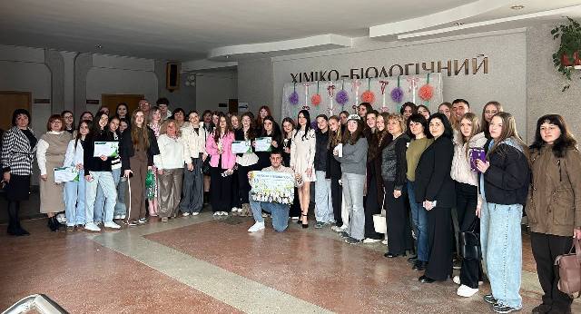  З весною в серці! Спільне фото на згадку про теплий та змістовний захід