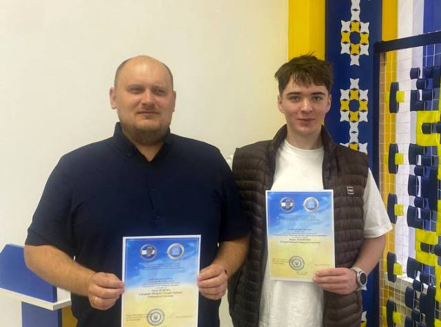 З науковим керівником