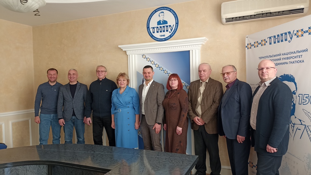 Вітаємо Дзендзеля Андрія Юрійовича з успішним захистом дисертації!