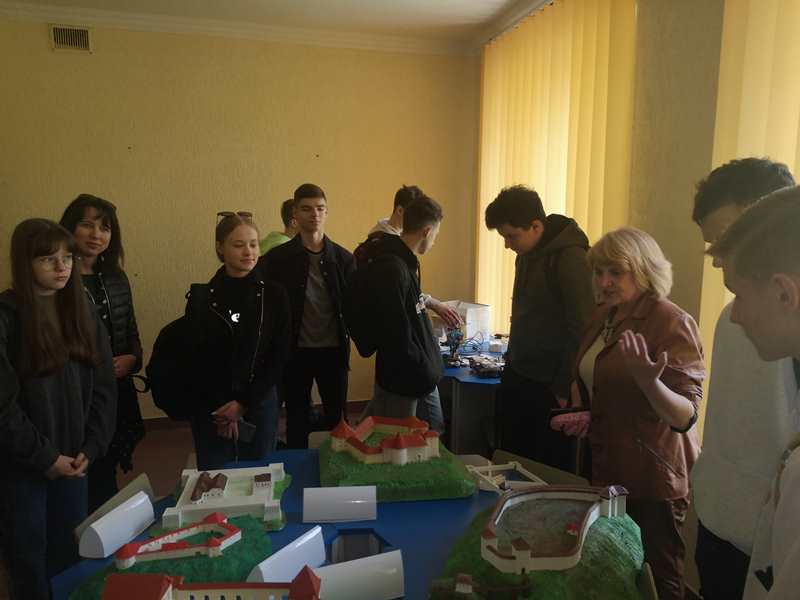 Екскурсія у STEM-центрі