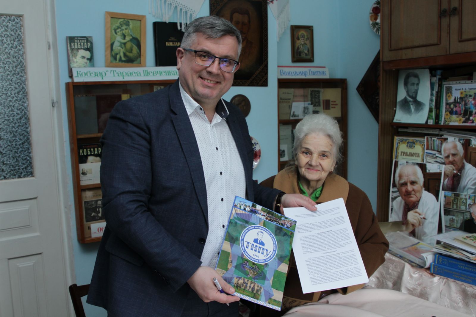 Підписано договір про співпрацю з Етнографічно-меморіальним музеєм Володимира Гнатюка 