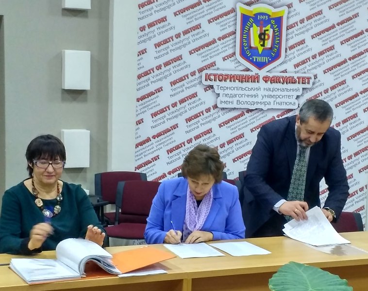 Експертна комісія та гарант освітньо-професійної програми проф. Іван Зуляк