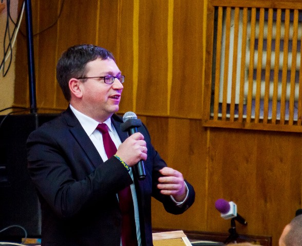 розмова триває