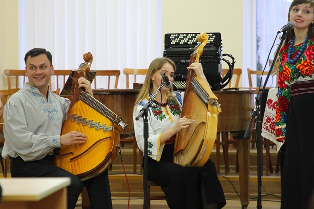 пісня зачаровує 