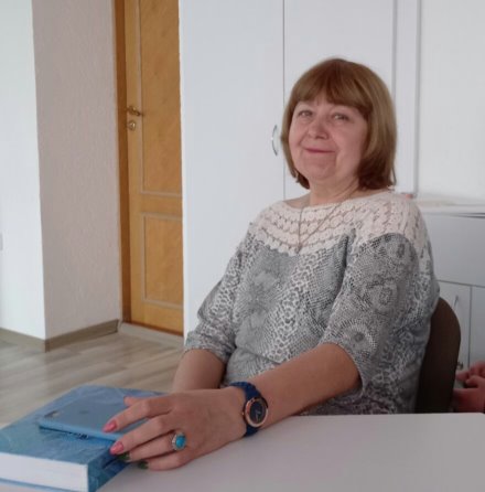 Організатор лекторію - декан факультету філології і журналістики, професор кафедри загального мовознавства і слов`янських мов Вільчинська Тетяна Пилипівна