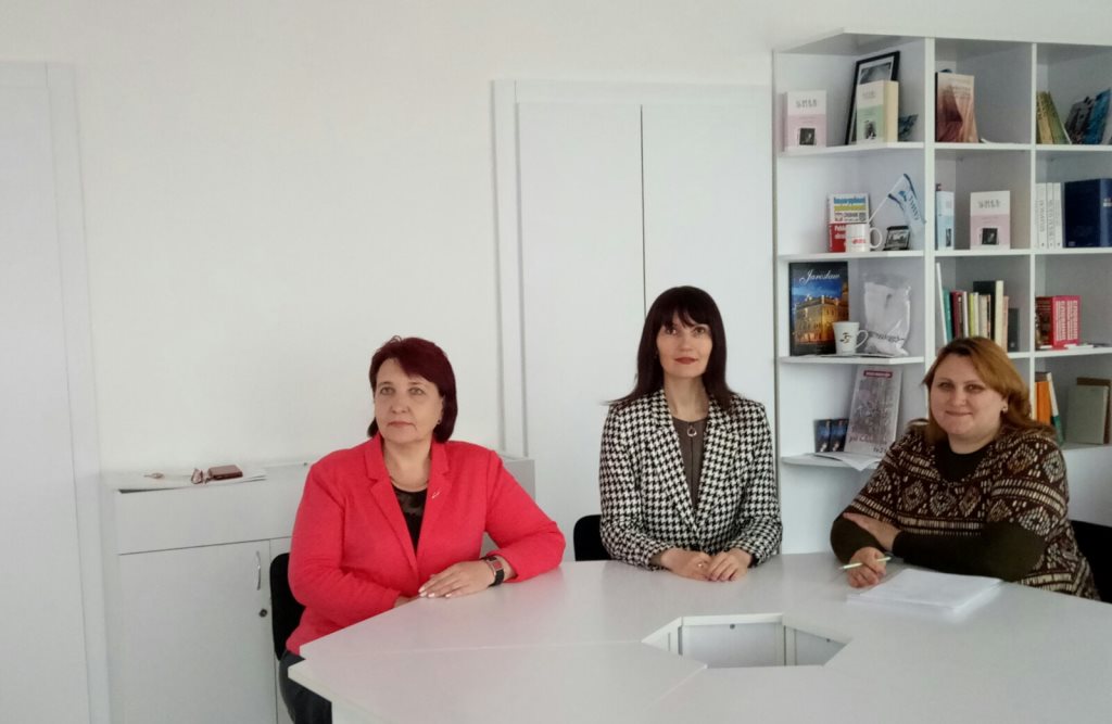 Організатор заходу кандидат філологічних наук, доцент Бабій І. М. та доценти Свистун Н. О. і Заваринська І. Ф.