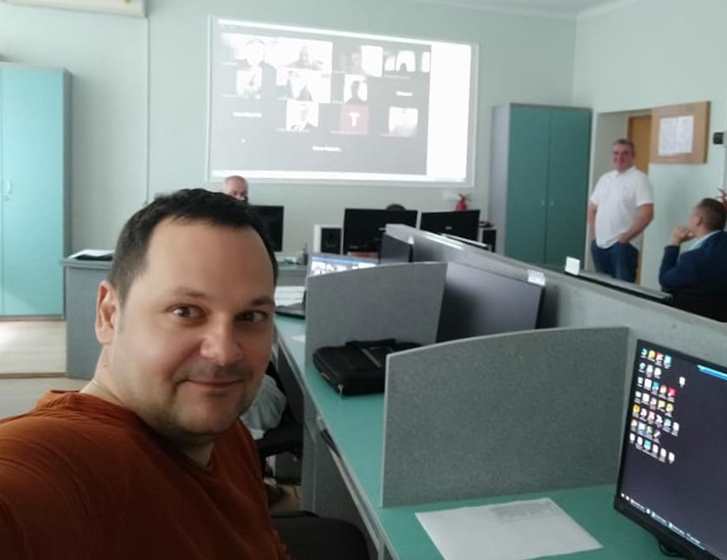 Бажаємо всім успішно здати