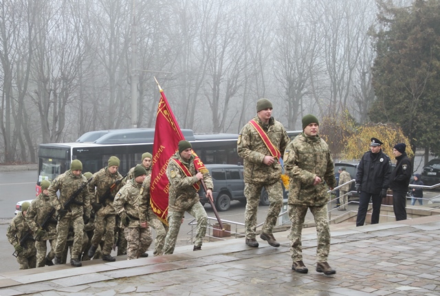 Слава героям!