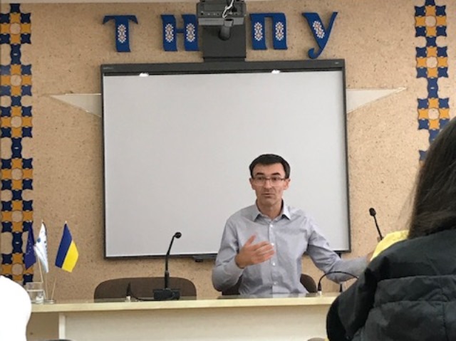 Відповіді на питання аудиторії