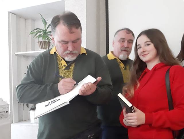 Брати Капранови і викладачі факультету філології  і журналістики