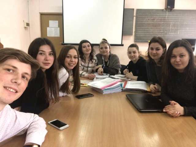 Обговорюємо