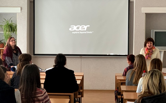 Поради старших колег. Доценти кафедри української мови та методики її навчання діляться Головата Л. М. і Штонь О. П. діляться враженнями про практику-2019