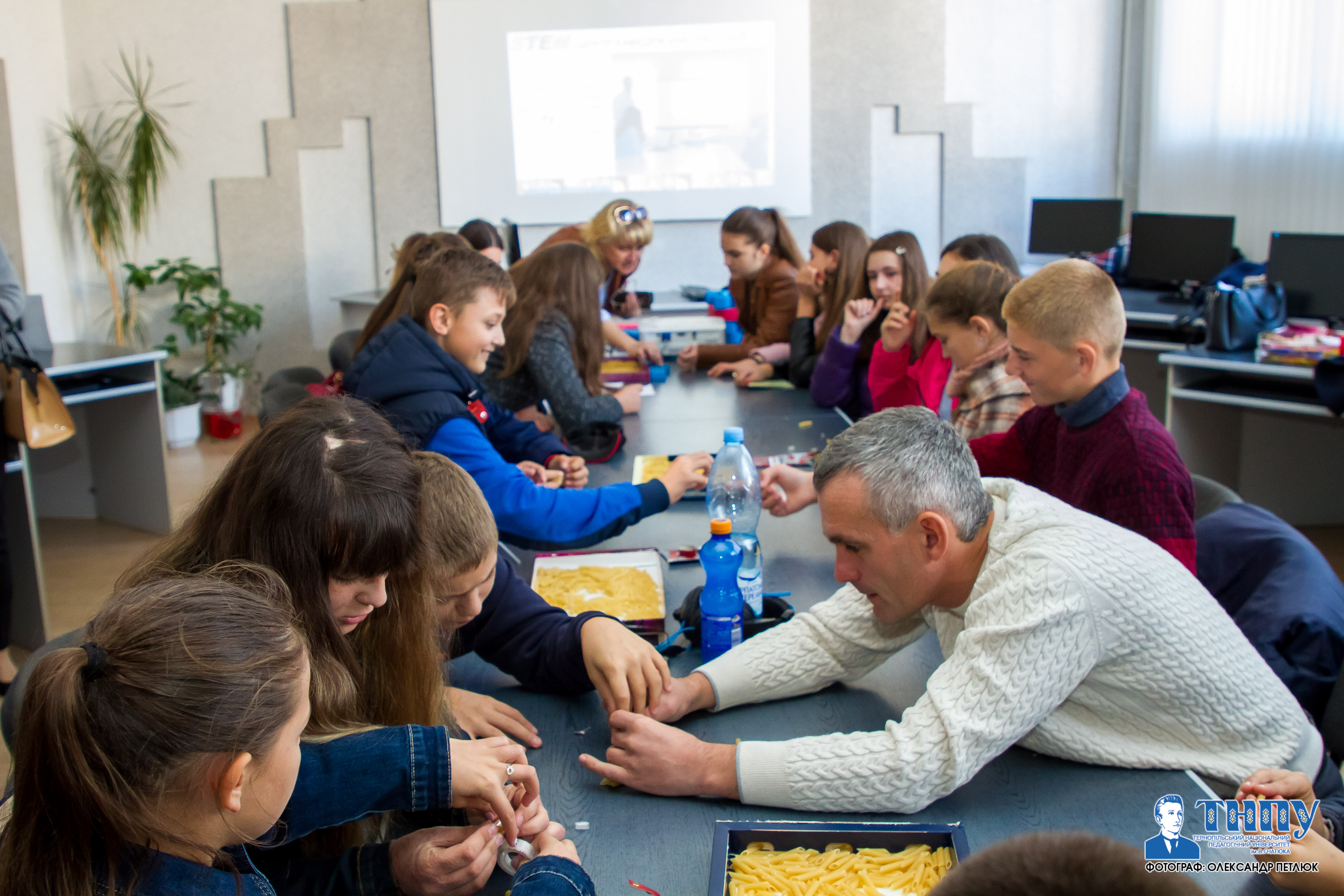 спільно