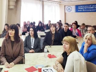 «Збирай зерко до зірка, то й буде мірка»: духовна скарбниця Володимира Гнатюка (ФОТО)
