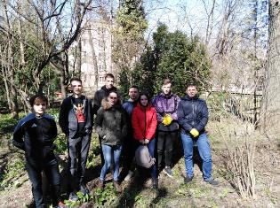 Студенти-екологи ТНПУ ім.В.Гнатюка долучилися до благоустрою ботанічної пам’ятки природи місцевого значення ім.М.П.Чайковського