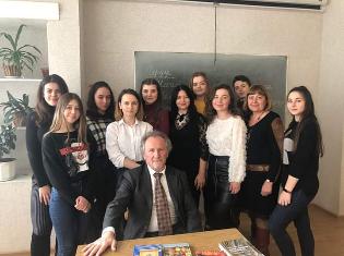 Зустріч студентів факультету філології та журналістики ТНПУ з письменником Володимиром Шовкошитним