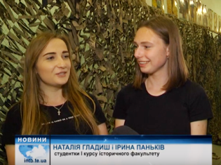 ЗМІ про нас. Тернопільські студенти-історики не перестають допомагати солдатам на передовій (ВІДЕО)