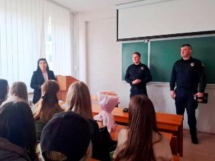 Візит представників Управління патрульної поліції на хіміко-біологічний факультет ТНПУ (ФОТО)