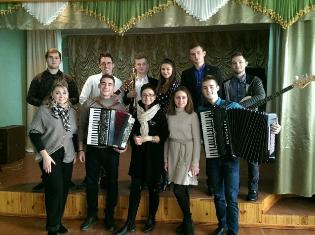 Студенти факультету мистецтв ТНПУ ім.В.Гнатюка провели пізнавальний концерт для школярів (ФОТО)