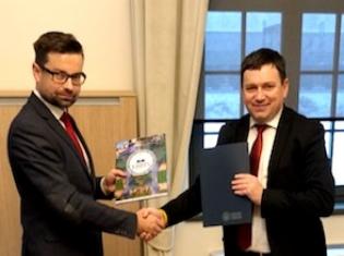 ЗМІ про нас. Підписання угоди з українським університетом (ФОТО)