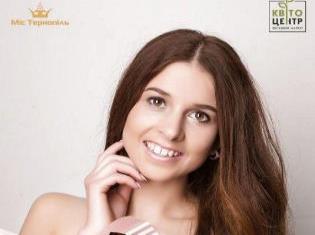 ЗМІ про нас . Таланти ТНПУ ім.В.Гнатюка:  учасниця конкурсу  "Міс Тернопіль 2019" ,  Міс глядацьких симпатій  Наталія Віцента