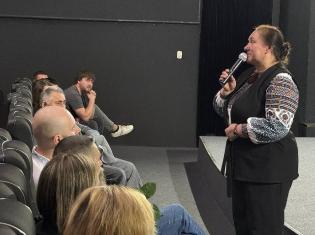 МЕДІА про ТНПУ. У Тернополі показали документальний фільм про випускника ТНПУ, політика та військового Олега Барну (ФОТО)