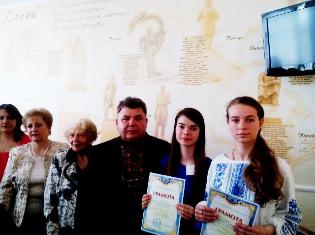 Другокурсниці ТНПУ ім.В.Гнатюка стали найкращими на ІІ етапі Всеукраїнської студентської олімпіади з української мови і літератури (ФОТО)