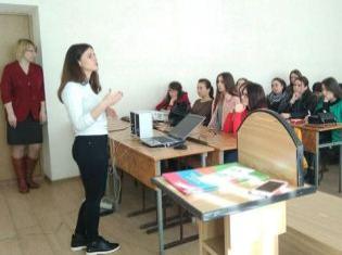 На факультеті педагогіки і психології ТНПУ ім.В.Гнатюка обговорювали тему «Наставництво – нова форма сімейного виховання в Україні» (ФОТО)