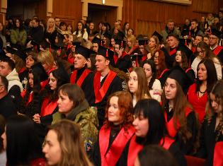 У ТНПУ відбулося урочисте вручення дипломів магістрам